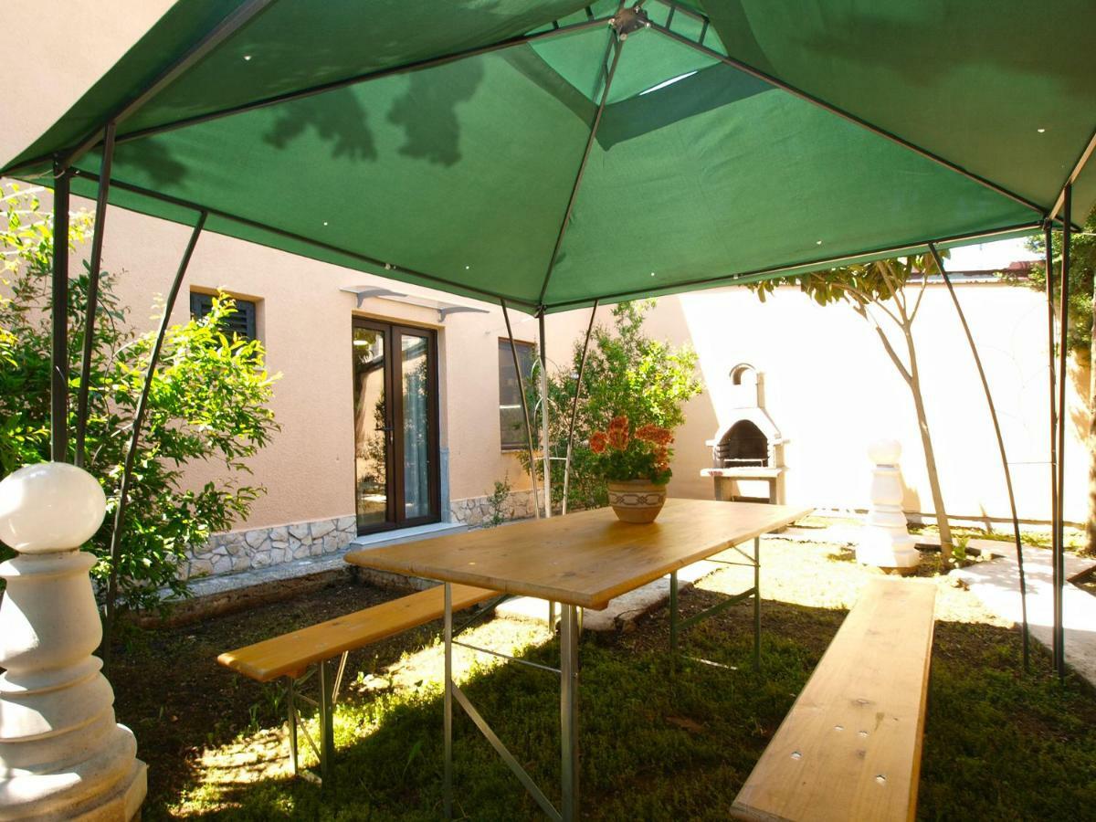 House Puntizela 747 Villa Pula Luaran gambar