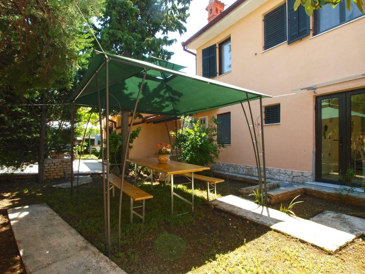 House Puntizela 747 Villa Pula Luaran gambar