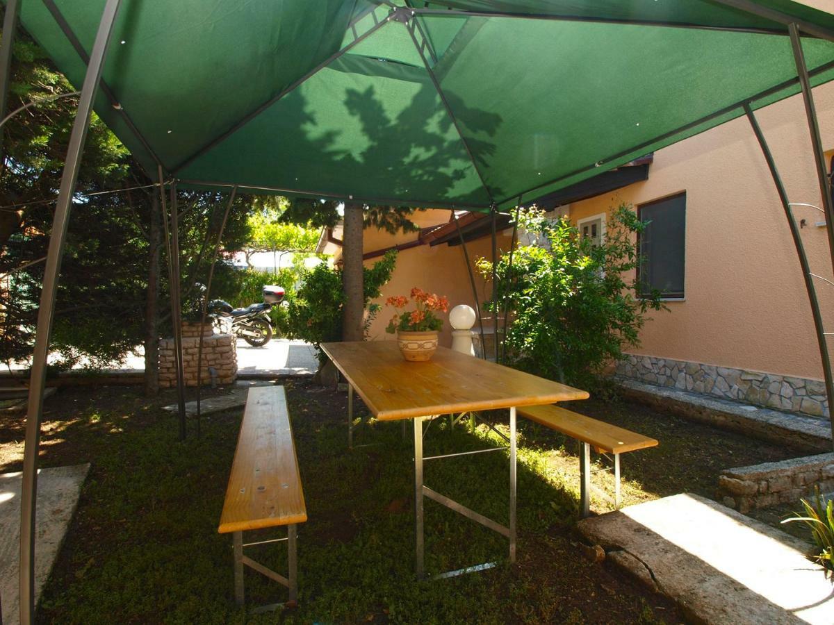 House Puntizela 747 Villa Pula Luaran gambar