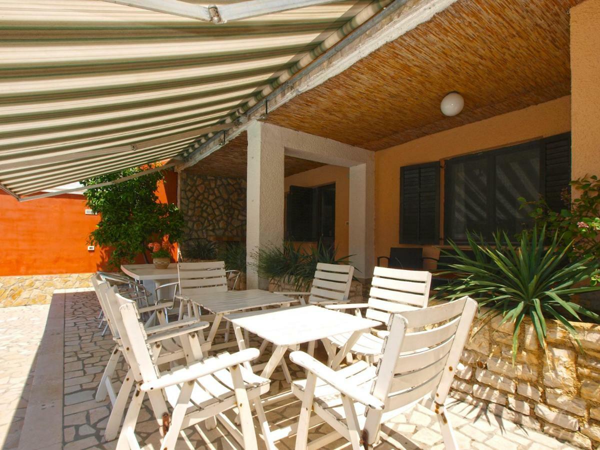 House Puntizela 747 Villa Pula Luaran gambar