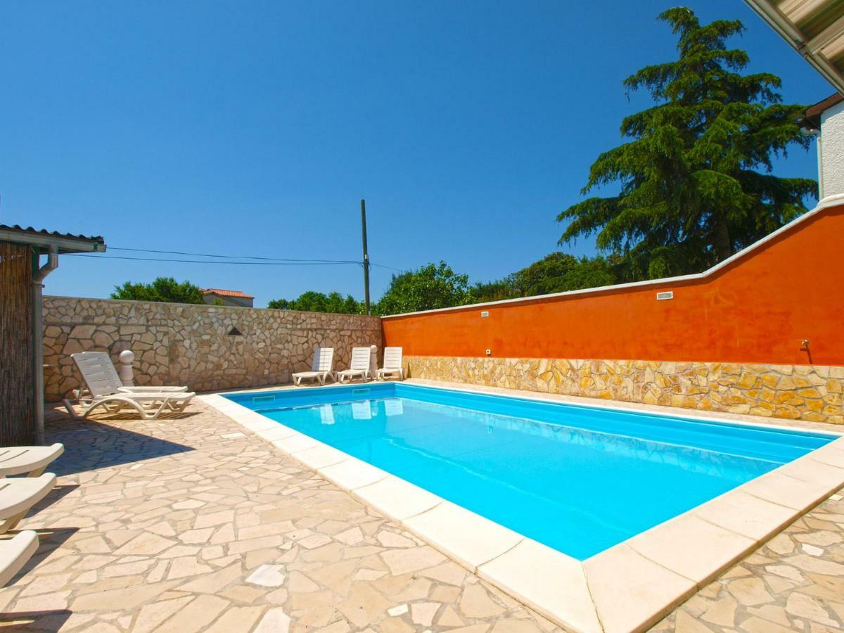 House Puntizela 747 Villa Pula Luaran gambar